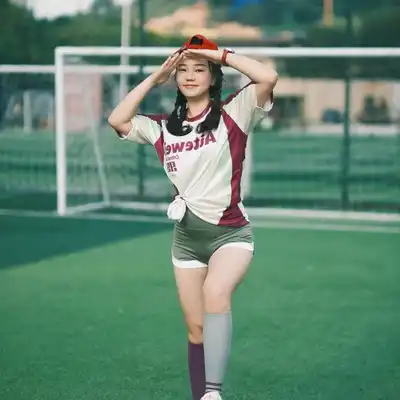 余杰嘉